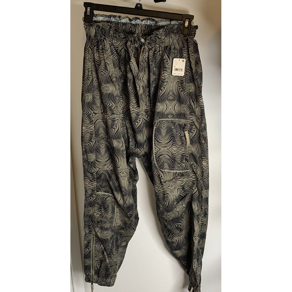 Free People FP‎ Movement Spring Trekker Printed Pants (Size S) - NWT MSRP  118$